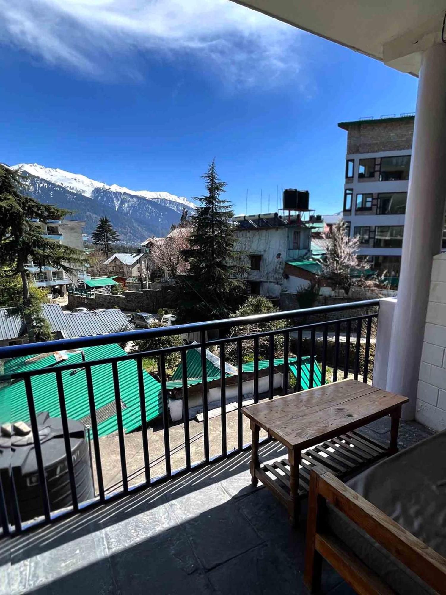 Tourist Hotel 10 Minutes Walking Distance From The Mall Manali  Exterior photo