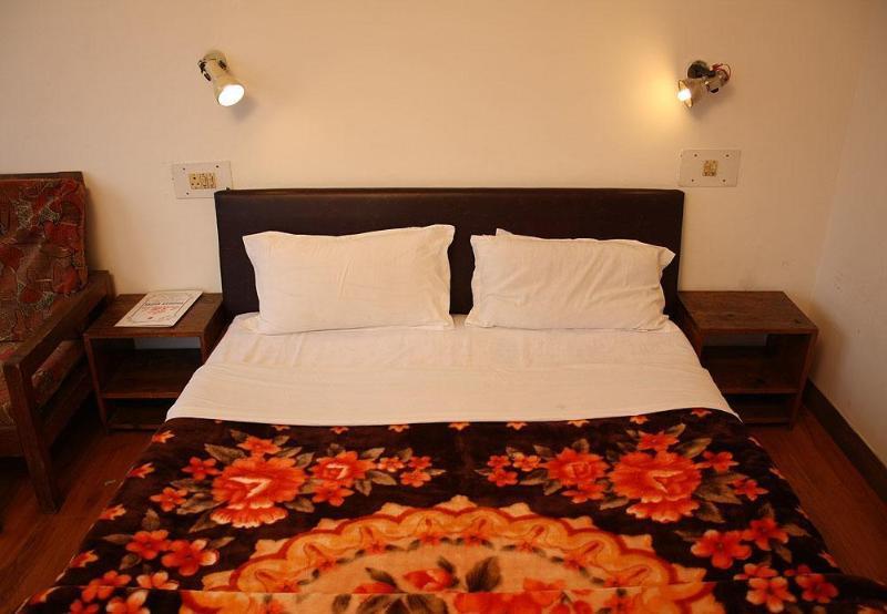 Tourist Hotel 10 Minutes Walking Distance From The Mall Manali  Exterior photo